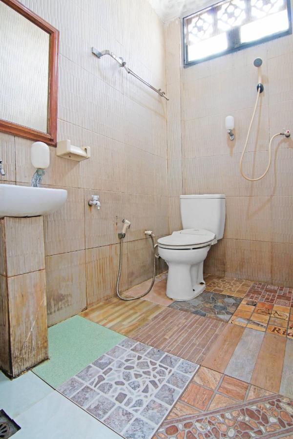 OYO 91510 Homestay Utama Syariah Pekanbaru Luaran gambar