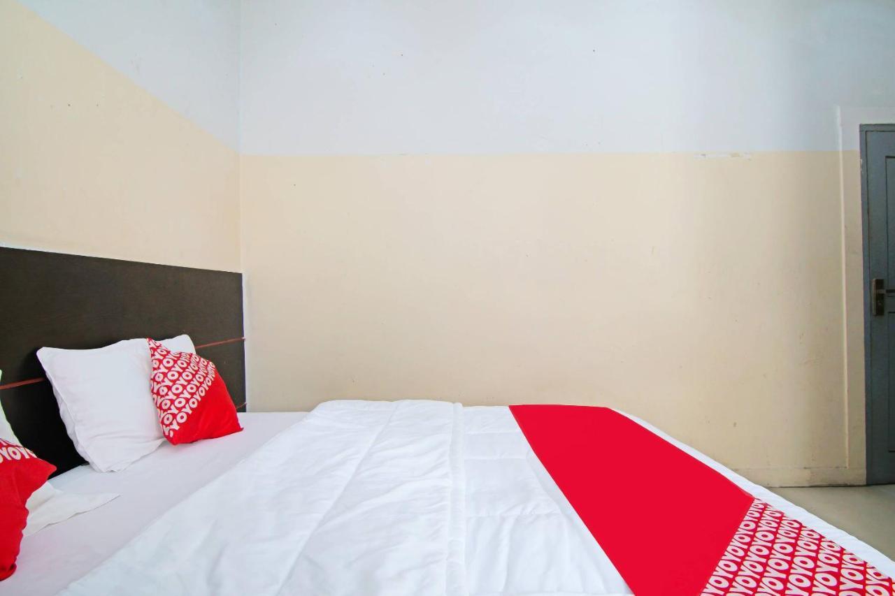 OYO 91510 Homestay Utama Syariah Pekanbaru Luaran gambar