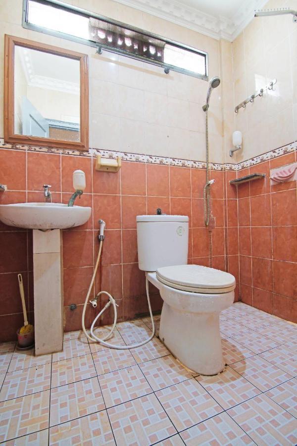 OYO 91510 Homestay Utama Syariah Pekanbaru Luaran gambar
