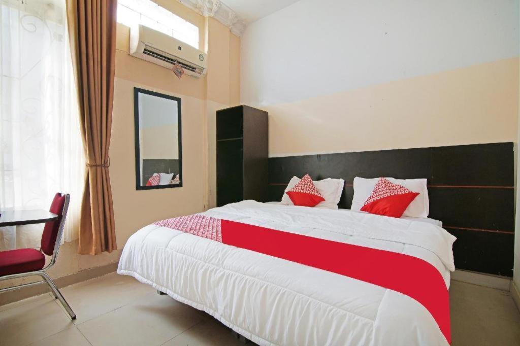 OYO 91510 Homestay Utama Syariah Pekanbaru Luaran gambar